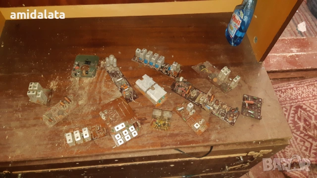 Стари електронни части, снимка 3 - Друга електроника - 53444448