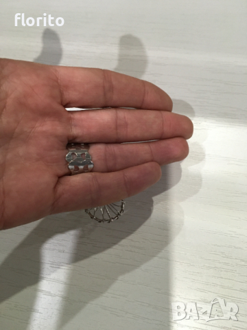 Ефектен пръстен, снимка 6 - Пръстени - 36241372