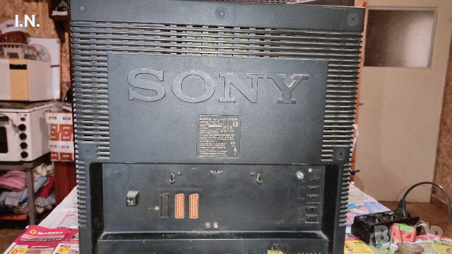 Телевизор SONY trinitron, снимка 3 - Телевизори - 36161444