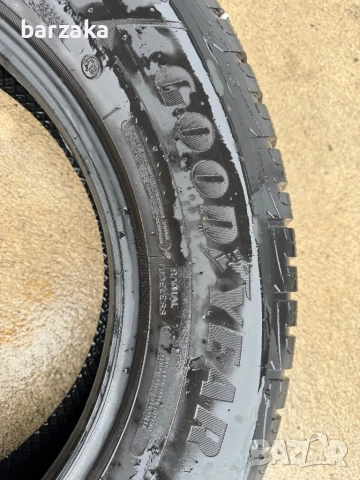 Зимни гуми goodyear, снимка 3 - Гуми и джанти - 52512670