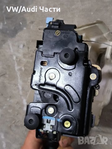 Предна дясна брава механизъм ключалка врата за Голф 5 Volkswagen Golf 5 Passat Touran 3D1837016 , снимка 2 - Части - 50552162