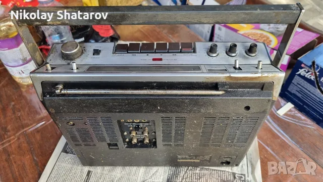 стар касетофон Hitachi , снимка 5 - Радиокасетофони, транзистори - 56193757