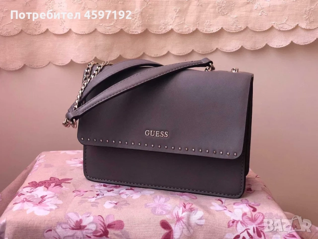 Оригинална чанта Guess