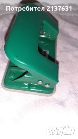 ПЕРФОРАТОР за ХАРТИЯ , снимка 1