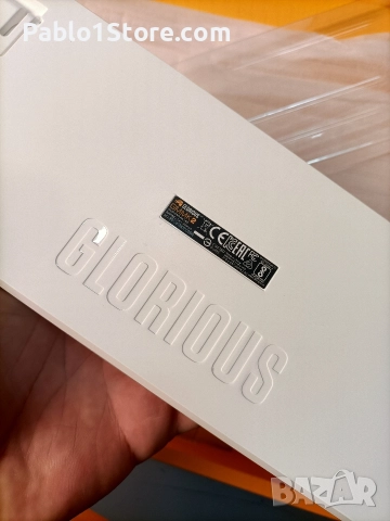 Клавиатура Glorious GMMK2 Нова, снимка 4 - Клавиатури и мишки - 52651958