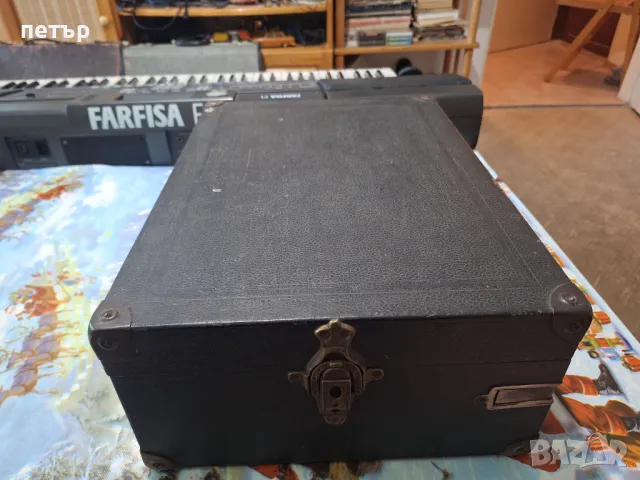 Ретро грамофон с манивела IMPERIAL, снимка 8 - Антикварни и старинни предмети - 50326376