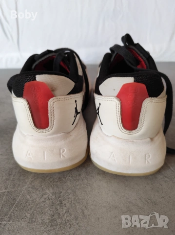 Маратонки Nike Air Jordan 200E, снимка 3 - Маратонки - 53072791
