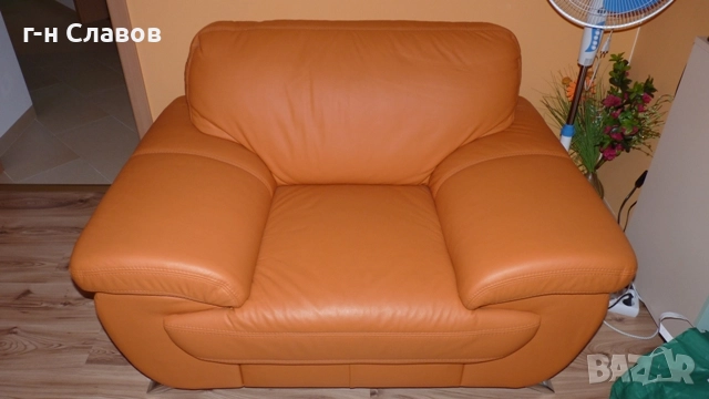 Италианска КОЖЕНА и ДЪРВО Гарнитура за Хол и Всекидневна с Масивен Диван и Два Фотьойла. Като Нова! , снимка 3 - Дивани и мека мебел - 52235421