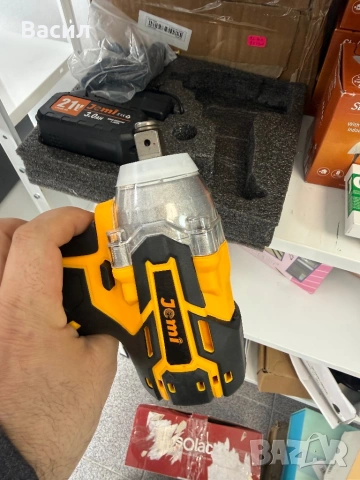 Акумулаторен гайковерт, снимка 6 - Други инструменти - 53694228