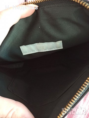 Малка черна чанта на H&M, снимка 4 - Чанти - 34235308