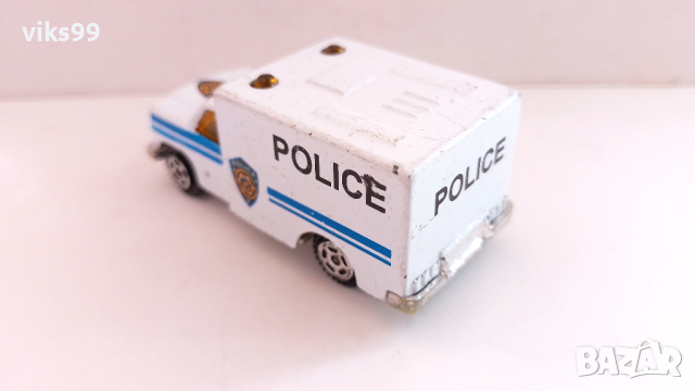 Метален Полицейски джип , снимка 2 - Колекции - 41687448