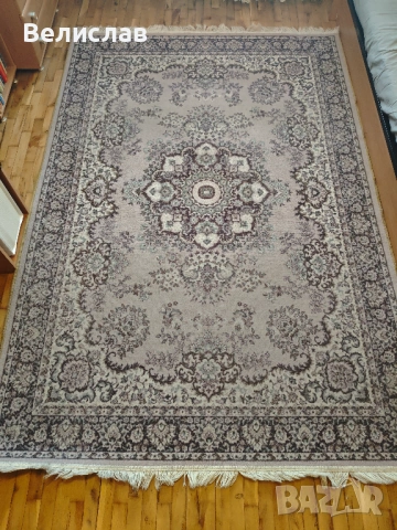 Класически килим с размер 250x170 см