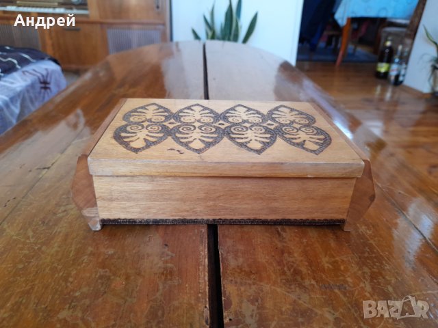 Стара дървена кутия #9