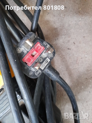 Перфоратор DeWalt, снимка 2 - Бормашини - 51715815