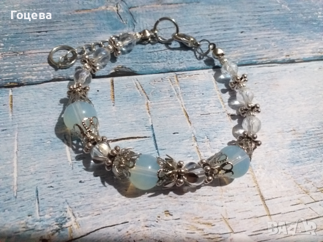 Разкошна гривна със скъпоценни камъни Опал и богати орнаменти в цвят Сребро , снимка 2 - Гривни - 36274449