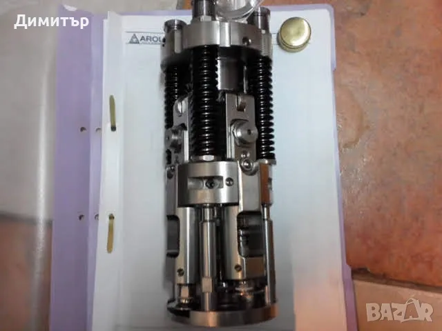 Затваряща глава за алуминиеви капачки AROL, снимка 8 - Други машини и части - 39165358