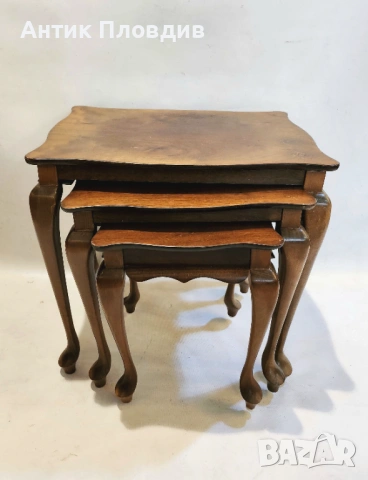 Комплект винтидж помощни масички в стил Queen Anne