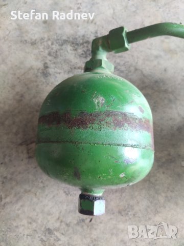 Хидравличен акумулатор - John Deere 30, 6030, 6R серия, снимка 1