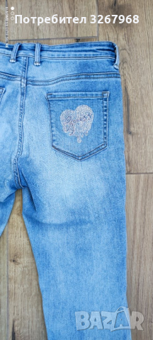 Дамски дънки GUESS, снимка 4 - Дънки - 35482361