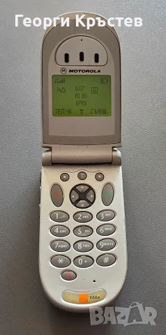 Motorola V66(2 бр) - без батерии, снимка 4 - Motorola - 53180070
