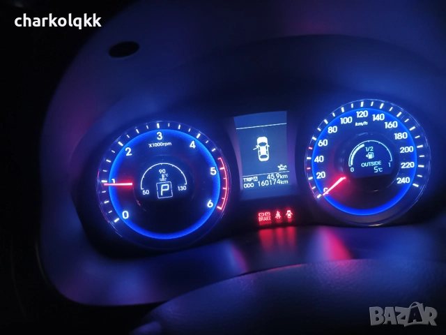 Продавам Хюндай и 40 1.7д автоматик на части , снимка 5 - Автомобили и джипове - 52917049