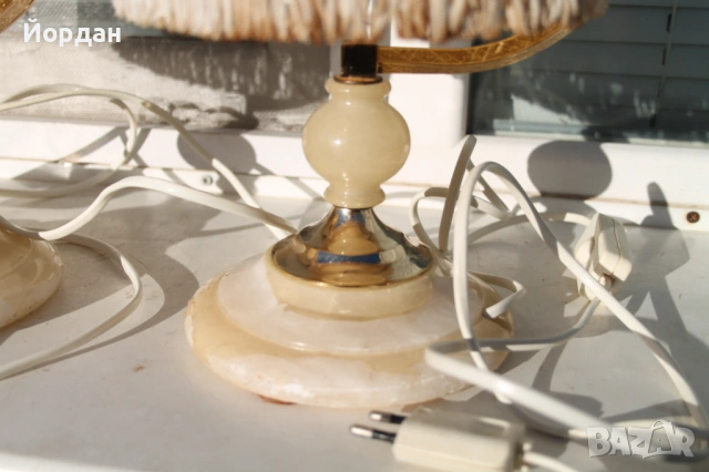 Нощни лампи от алабастър ***, снимка 5 - Настолни лампи - 53564913