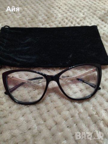 Диоптрични очила, снимка 1 - Слънчеви и диоптрични очила - 35800524