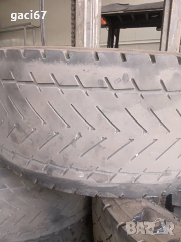 Продавам гуми 315/45/22,5 мега, снимка 4 - Гуми и джанти - 51193682