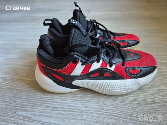 Баскетболни маратонки adidas TRAE UNLIMITED 2 J, снимка 3 - Детски маратонки - 55848090