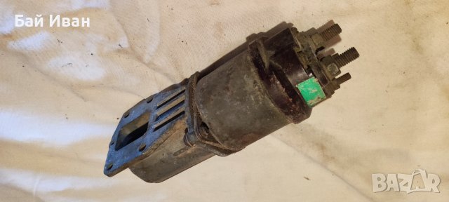 Реле шалтер за стартер Москвич