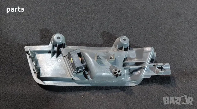 Бутони Предна Лява Вътрешна Дръжка Ауди A4 Б6, снимка 4 - Части - 48661170