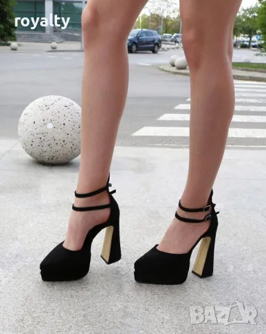 Сандали на ток - черен велур