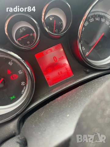 Опел Астра j 1.6 cdti 136 k.c, снимка 8 - Автомобили и джипове - 53385970