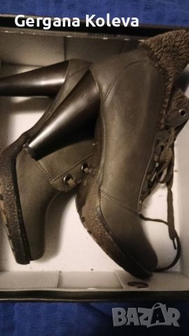 Продавам нови дамски боти