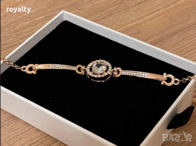 Елегантна дамска гривна