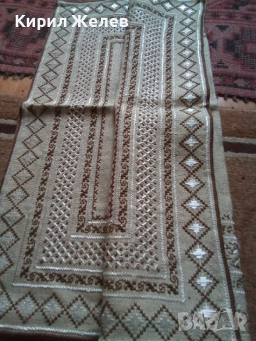 Каре бродирано 44082, снимка 6 - Колекции - 44602070