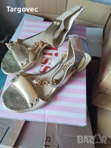 Ефектни дамски сандали, снимка 1