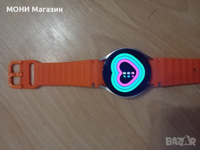 Смарт часовник Samsung, снимка 8 - Смарт часовници - 51682781