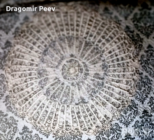 Продавам ново ръчно плетено каре екрю