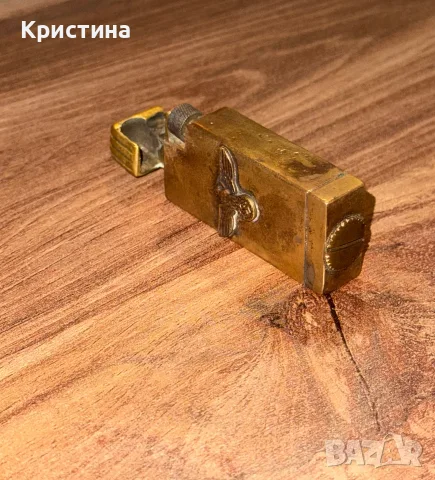 Колекционерска тежка бензинова запалка с релефен орел, снимка 2 - Запалки - 56133007