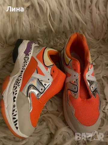 Дамски маратонки номер40