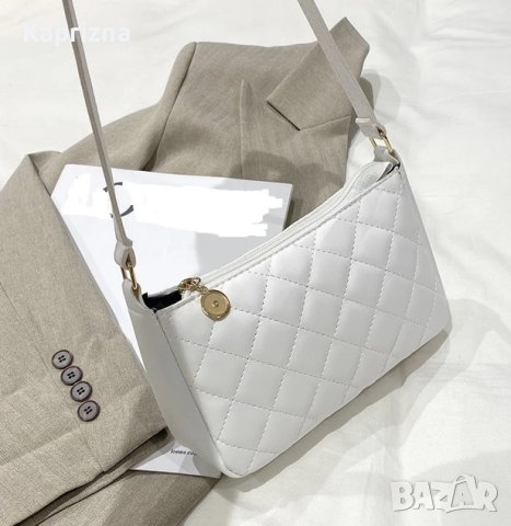 Малка бяла чантичка, снимка 1 - Чанти - 42699736