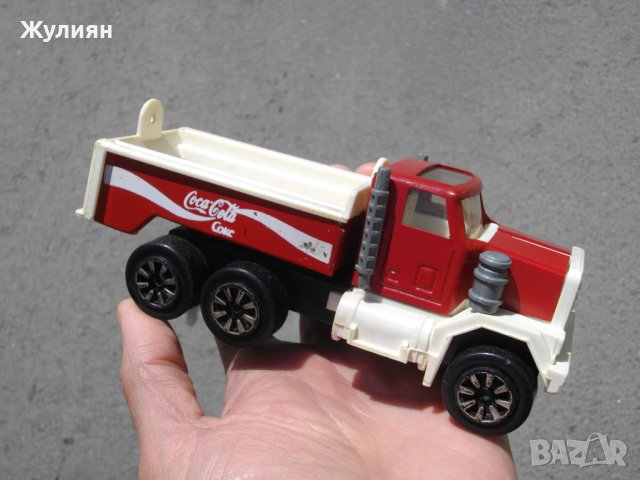  СТАРА ЛАМАРИНЕНА ИГРАЧКА КАМИОНЧЕ COCA COLA, снимка 2 - Антикварни и старинни предмети - 40918769