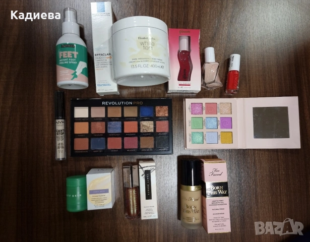 Декоративна и бяла козметика за лице и тяло 