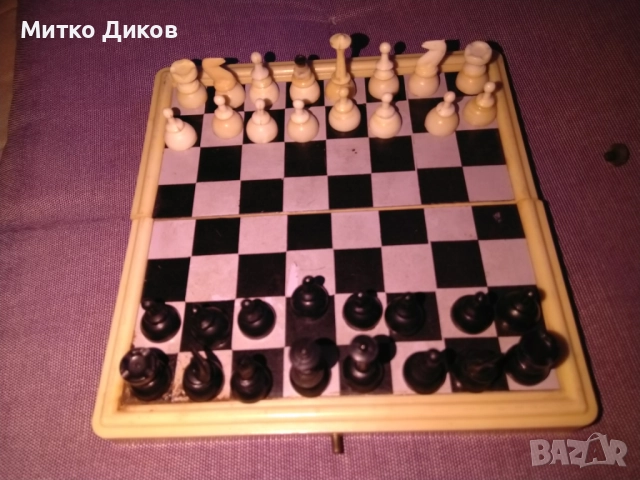 Магнитен шах малък 65х130 мм затворен, снимка 4 - Шах и табла - 52904448