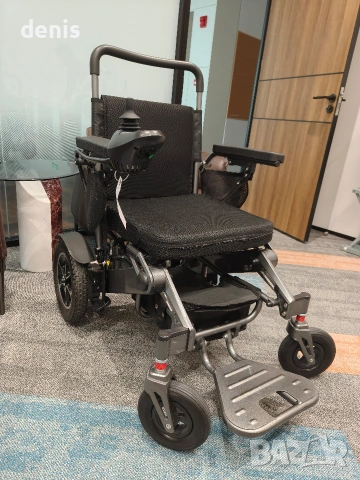 електрическа инвалидна количка за трудноподвижни хора 