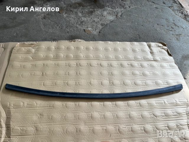 Лип за багажника на BMW E46 Седан (гумен)