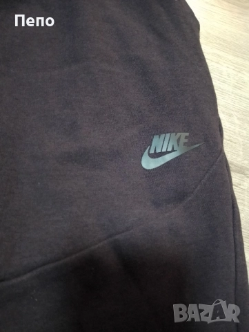 Долнище Nike, снимка 2 - Спортни дрехи, екипи - 52110535