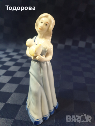 Порцеланова фигурка, снимка 2 - Антикварни и старинни предмети - 44789987