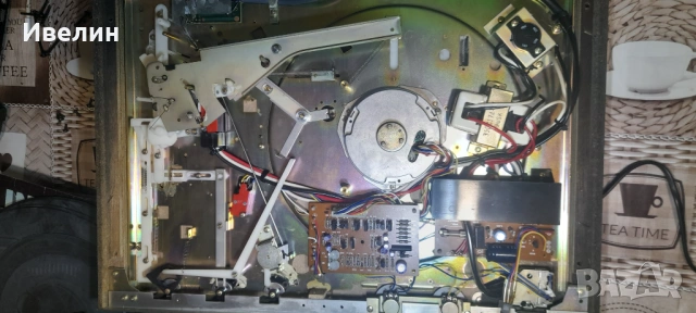 Продавам грамофон ITT HIFI 8012, снимка 2 - Грамофони - 53124516